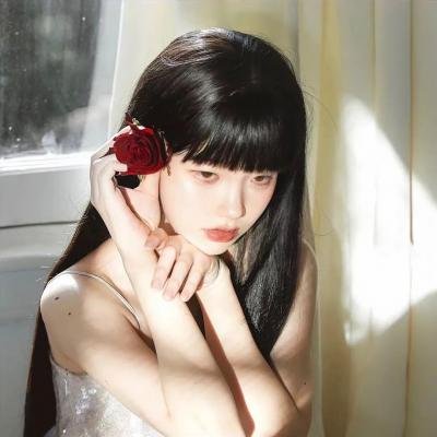 后备箱里的女孩